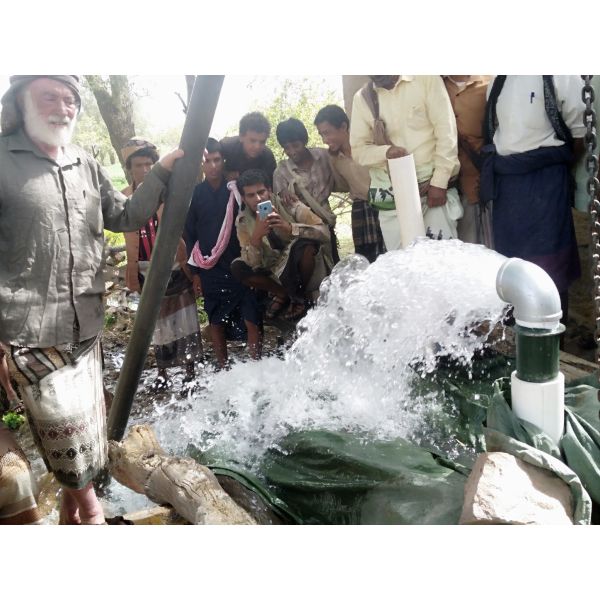 Customizable 10 Hp Solar Pump Controller Remote Control With GPRS Module