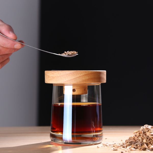 Kit de coctelería de madera de venta caliente con caja de madera de madera de primera calidad y herramientas esenciales de barra