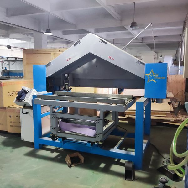 CNC Triangle Belt Sander For Hardware , Kitchenware , Stainless Steel Polishing
