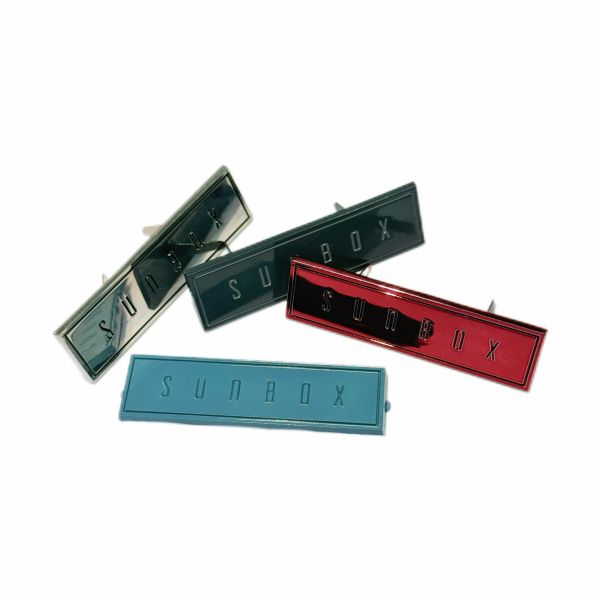 Electroplated Metal Logo Label Corrosion Resistant Custom Embossed Metal Tags