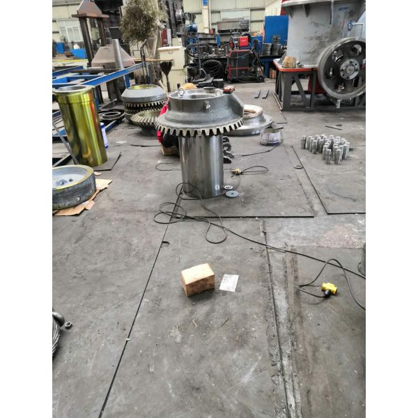Factory Good Price Large Capacity GYS Series Hydraulic Cone Crusher GYS400 for Granite Basalt Hard Rocks Crushing Hot in Sale