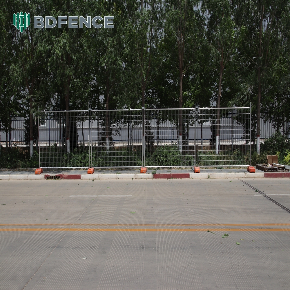 Weather‑All‑Season Temp Construction Fence For Year‑Round Building Jobs