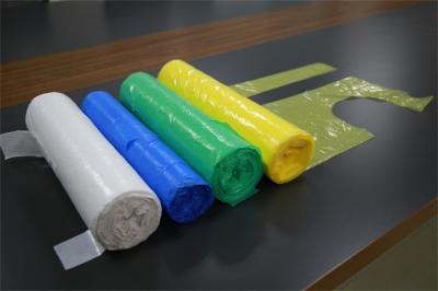 Polythene Disposable Aprons On A Roll Waterproof Multi Colored Eco Friendly