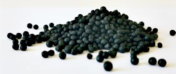 12-2-2 Granules d'engrais organiques noirs granulaires à base de plantes