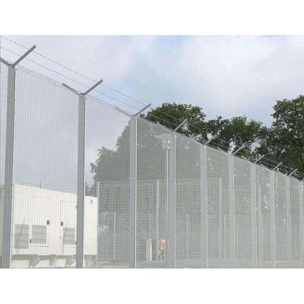 2.4m 358 Anti Climb Security Fencing Anti Cutting Mesh For Residential Garden