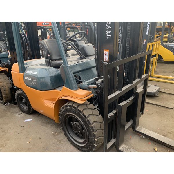 Грузоподъемники первоначального цвета подержанные, используемый Тойота 3 рангоут грузоподъемника 5м тонны