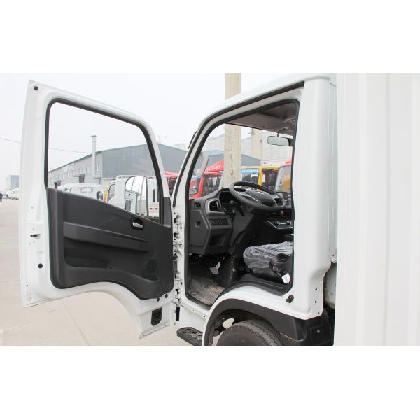 Van Cargo Truck SAIC Mini Truck 13.5m³ Box Single Cab Leaf Spring Diesel Engine For Africa