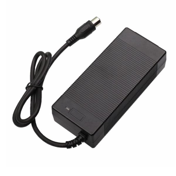 Велосипед заряжателей литий-ионного аккумулятора e Lifepo4 12V 24V 36V 72V 84V