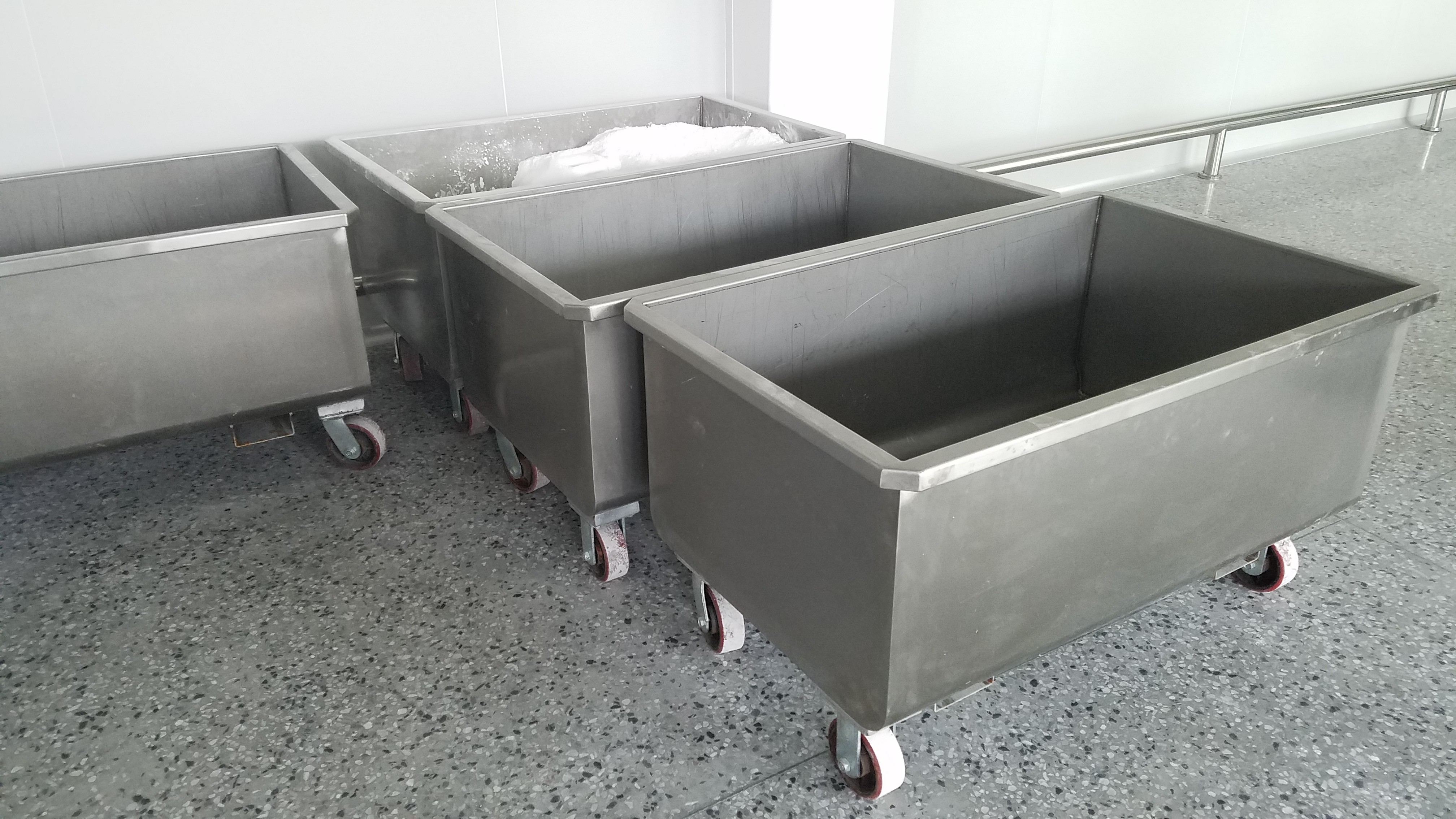 Цена смесителя теста индустрии скорости частоты бренда 500Kgs горизонтальная