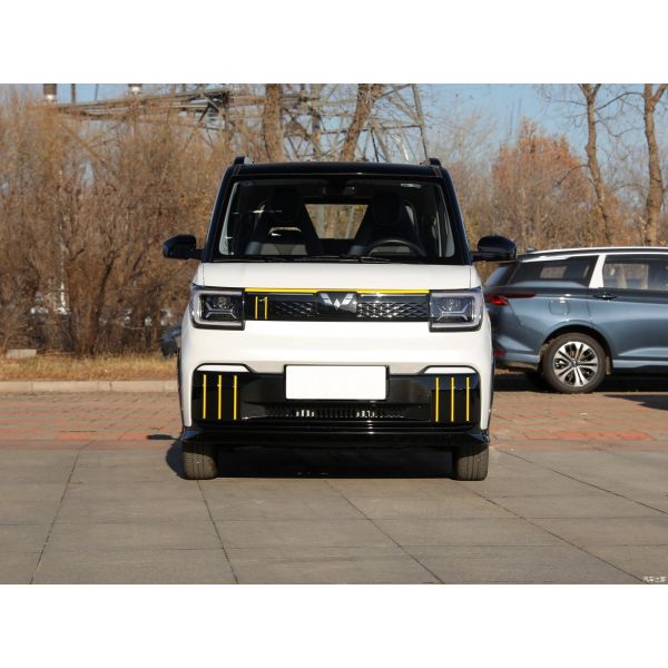 Budget-Friendly Mini Electric Cars Wuling Hongguang Mini EV LED Headlight 200km 300km