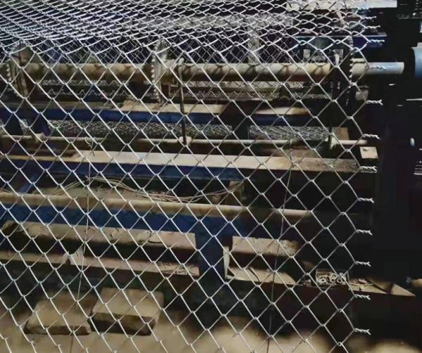 Hot Dip Galvanized Chain Link Fence 5ft for Sports Fields