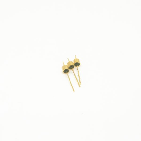 Connecteurs électriques hermétiques à broche unique Kovar 4J29 Matériau Surface plaquée en or JM2016A