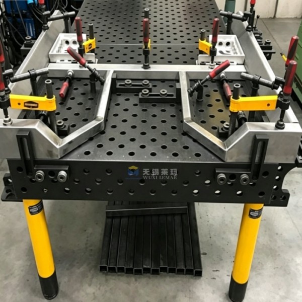 Adjustable Industrial D28 Welding Table for Workshop Welding Efficiency