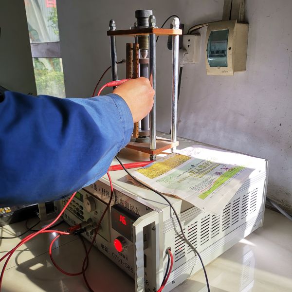 Графитный стержень класса OCY-12 с высокой чистотой для вакуумной печи