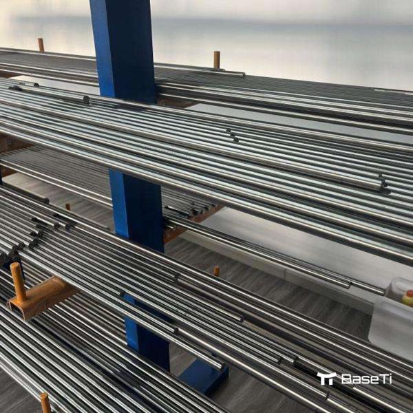 Grade 2 Grade 5 Medical Titanium Alloy Titanium Round Rod For Automotive