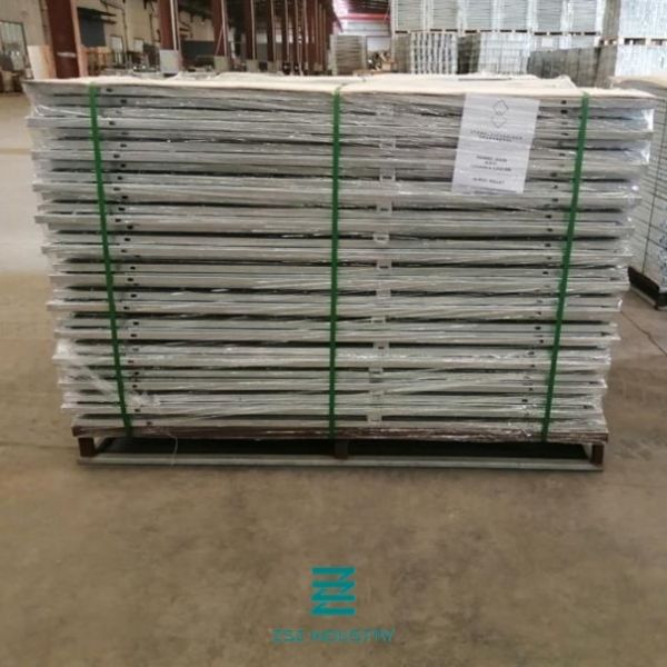 galvanized 4.0mm  25X25 Square Tube Iron Black Welded Mesh Dog  Kennel