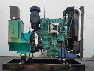 60 HZ  Diesel Generator Set 1800 RPM IP 21 Water Cooling Quick Delivery