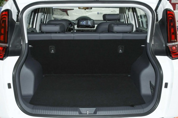 Battery Type LFP Electric Car Max Range 419KM High Speed 140km/h Used Cars Automobiles