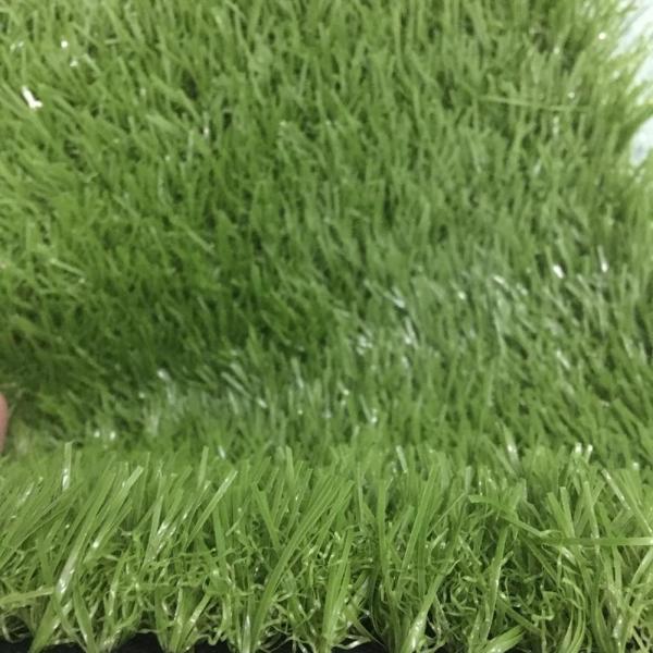 Outdoor Synthetic Grass On Concrete Good Water Permeability Fire Prevention