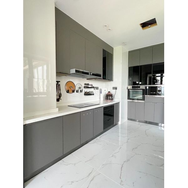 Kitchen Pantry Cupboard Lacquer MDF Kitchen Cabinet Design From China