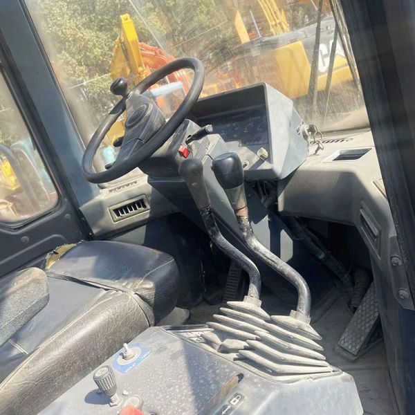 Used Komatsu WA380 Loader 3.3m3 Bucket Capacity 142KW Second Hand Loaders