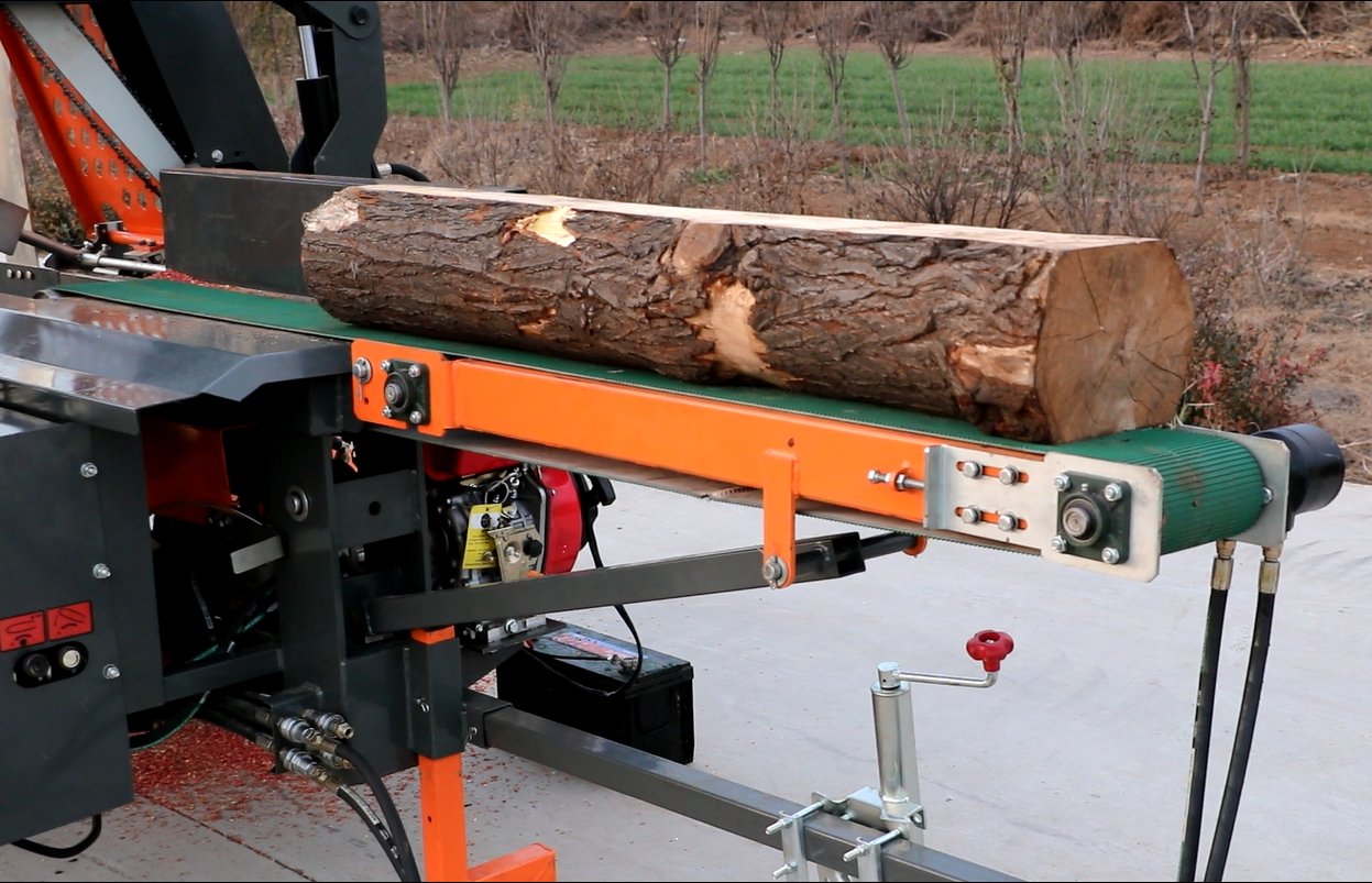 El procesamiento de leña se hace fácil con este divisor de leña de gasolina