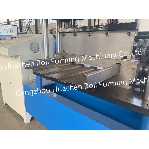 Fully automatic shearing type roof tile and membrane forming machine