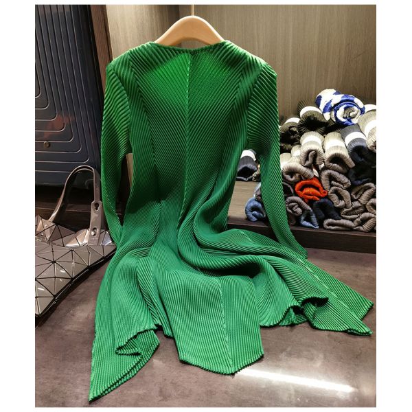 High-end 3d Flower Round Neck Long Sleeve Pleated Plus Size Women's Dresses