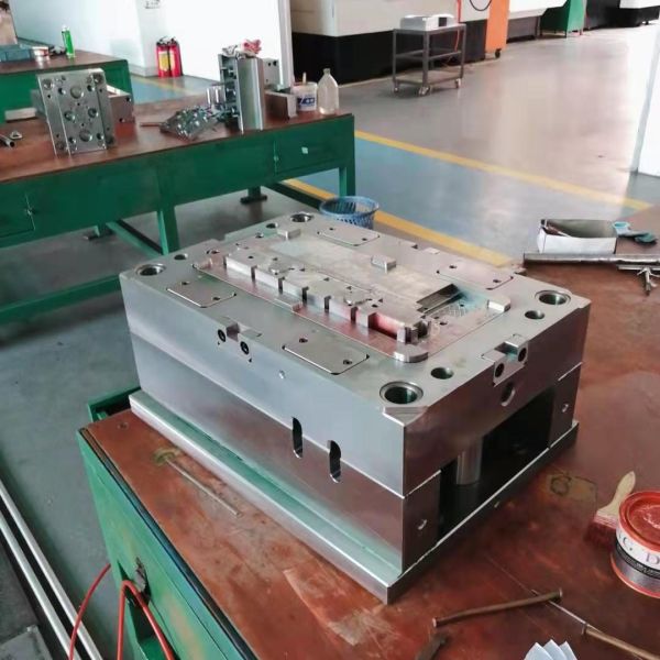 ISO9001 1.2311 4 Cavity Mold For Plastic Injection Moulding Parts
