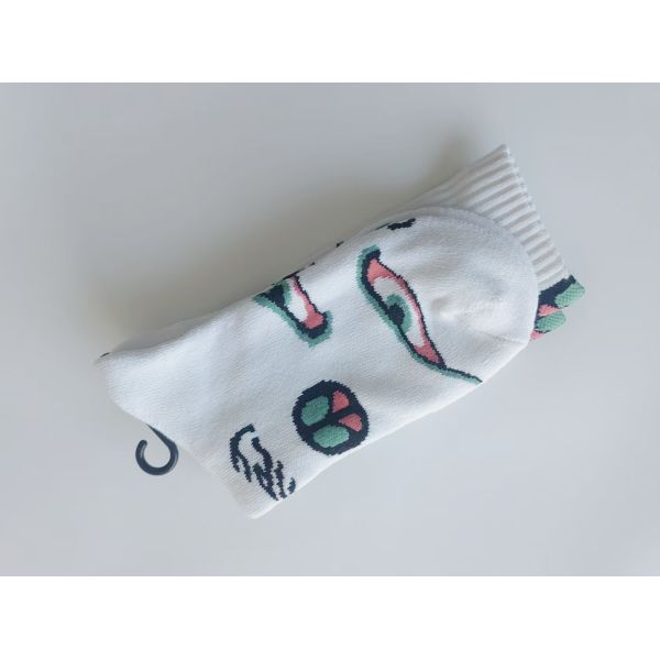 Sporty SOCKS for men and women made from cotton polyester and spandex blend designed for daily life and sports with jacquard technology pattern