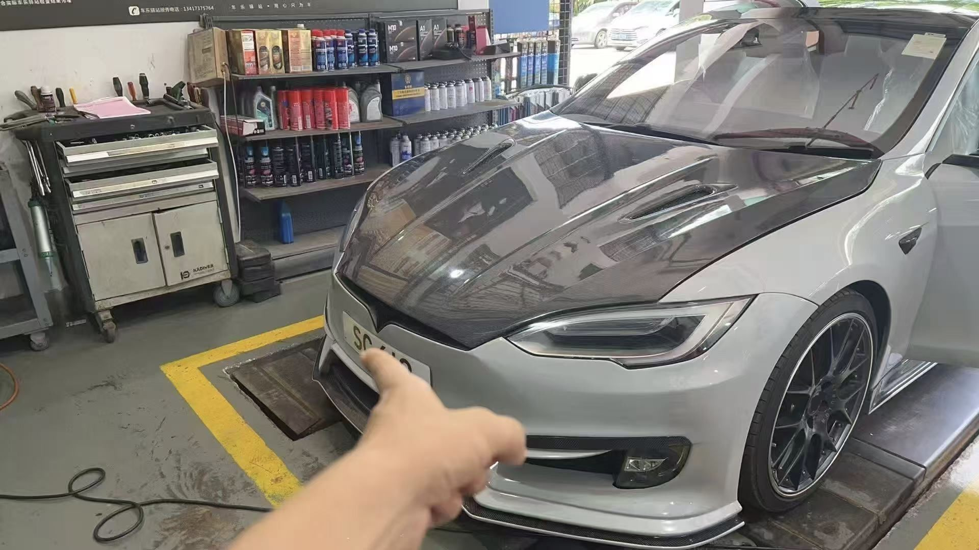 Black Tesla S Body Kit Carbon Fiber Engine Cover Hood Customized