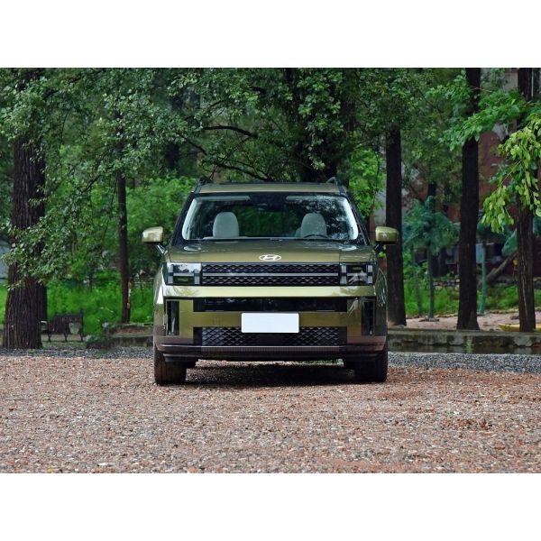 Shengda Fuel Beijing Hyundai Santafe Car Panoranic Sunroof Midsize SUV 2.0T 230hp 6 Seater Left Hand Drive