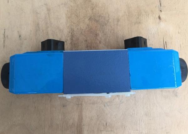 Vickers Proportional Valve DG4V-3-2N-M-U-H7-60 Blue -20°C To 70°C Compact Design Flexible Installation High Reliability Easy Maintenance