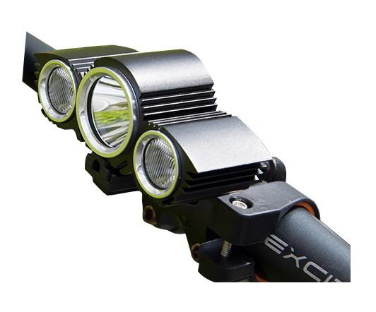 Far Close Range Bike Front Light Water Resistant , Powerful Bright Led Bike Lights 