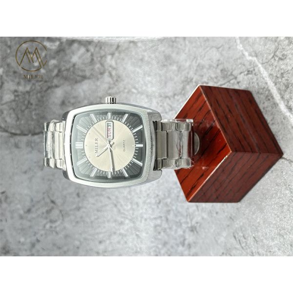 Fashion Men Watches Casual  Waterproof Watches Elegant Unique Quartz Watches