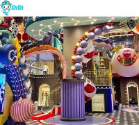 Gran centro comercial centro comercial área de juegos equipos de juego interior