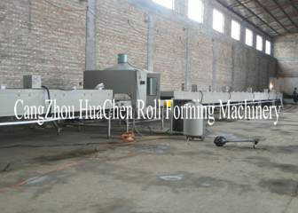 Линия машины черепицы цвета стальным покрытая камнем