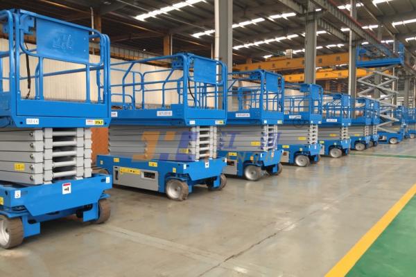 3220KG Self Propelled Scissor Lift Hydraulic Lift Drive For Aerial Construction Work