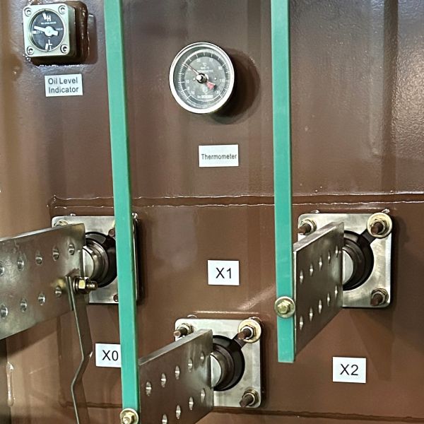 3 Phase Pad Mounted Transformer Distribution Step Down 1000Kva 34500V To 208Y Oil Immersed Customized Color UL / CUL