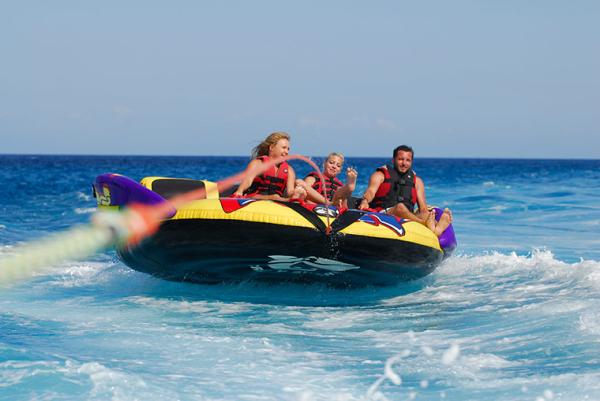 Commercial Grade Inflatable Crazy UFO , Towable Inflatables Water Ski Tubes