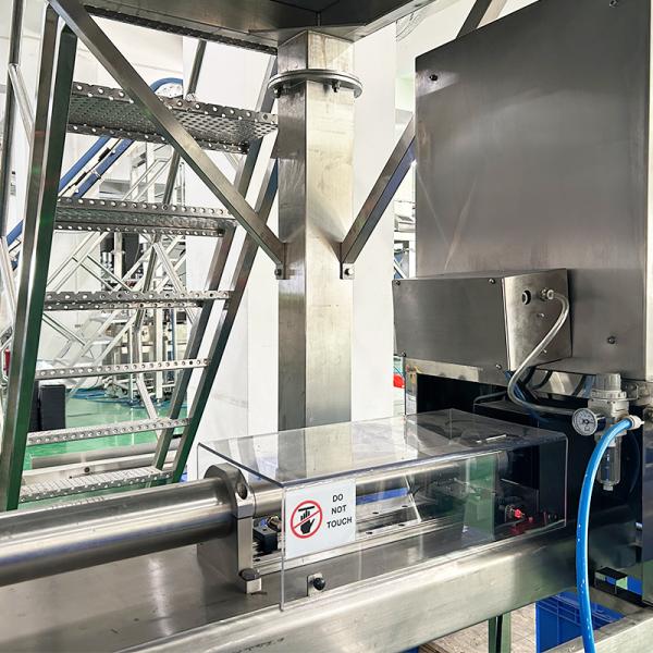 Machine d'emballage de poisson congelé, poulet, dinde, boeuf, boulettes de viande à pesée entièrement automatique - Machine d'emballage de viande pour côtes