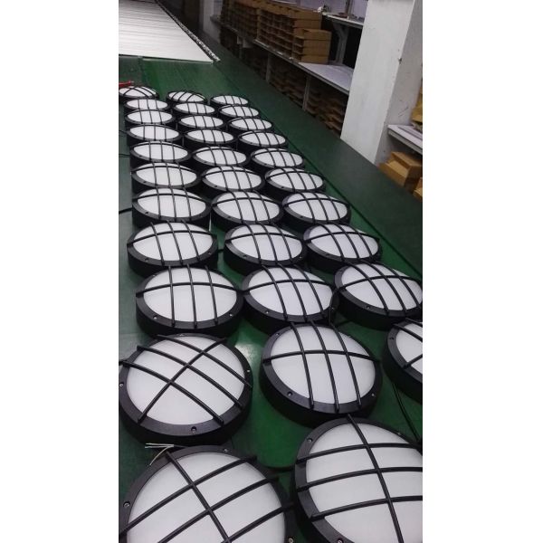 1600lm Outside Bulkhead Lights 20 W 270*270*mm IP65 3 years warranty