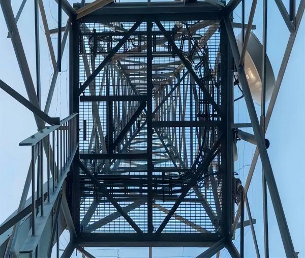 100英尺钢Wifi天线桅杆电信杆塔，用于通信电信塔和附件