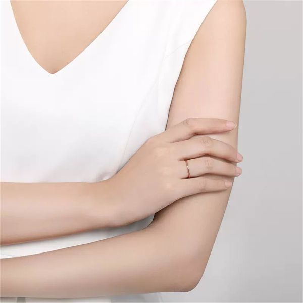 Bandas Minimalistas de Oro de 18K