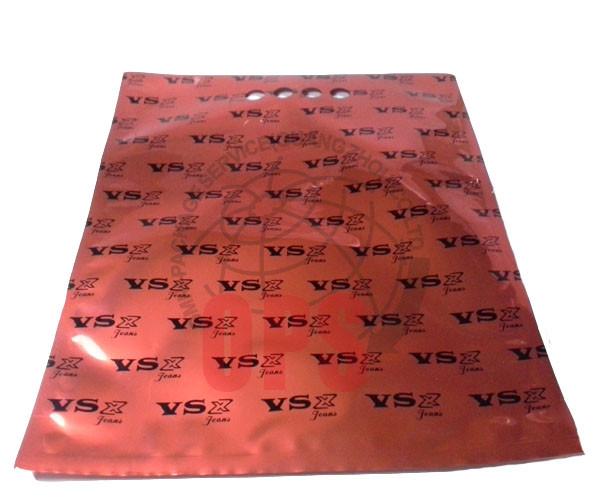 3 Layer Laminated Custom Printed Shopping Bags Three Side Seal With Finger Hole