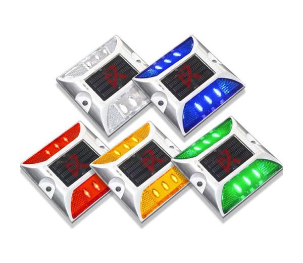 104 X 104mm Solar Road Studs Reflective Road Markers Flashing Led Lights Aluminum Cat Eye