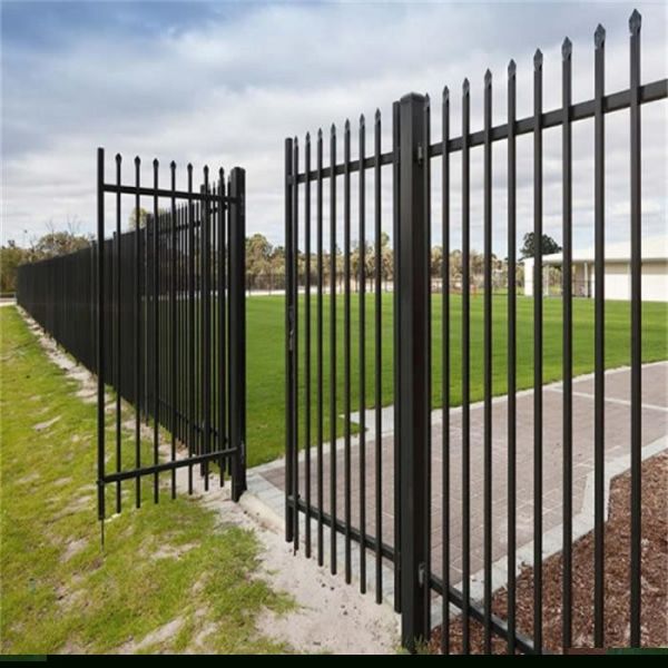 Anti Rust Custom Galvanized W Type Picket Steel Fence Panel for Farm and Garden