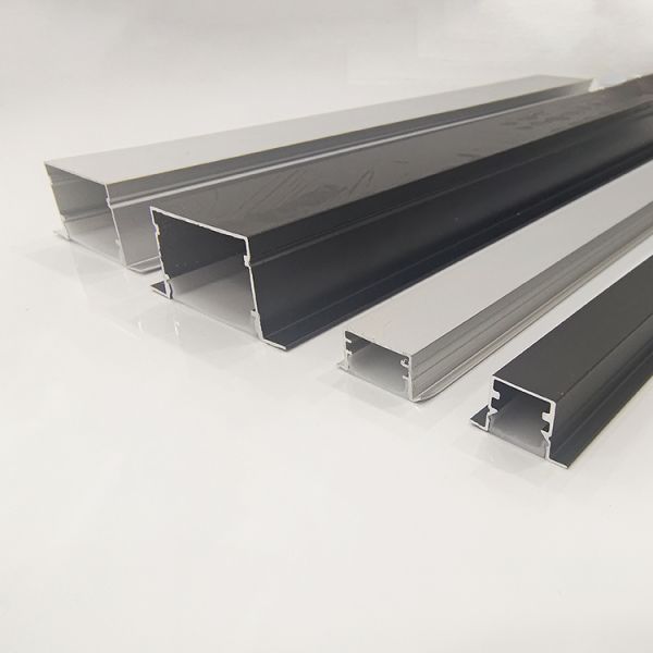 Customized Thickness LED Aluminium Extrusion Profile for 5.8-6.0M Length LED Display