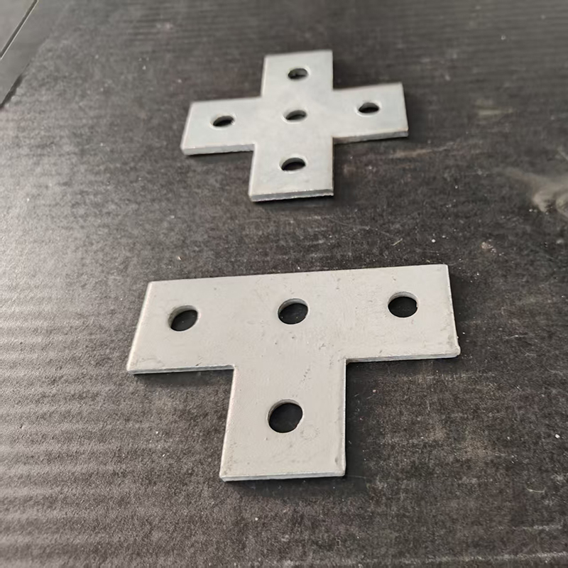 Galvanized 4 Hole Strut Channel Fitting T Shaped Flat Joint Unistrut Channel Base Plate