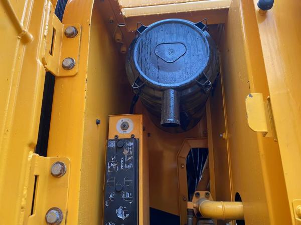 Perfect Condition Used Excavator Hyundai 220lc-9s